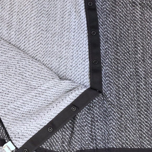 Lululemon Multi-Way Vinyasa Infinity Scarf Snap Button Knitted Gray - Picture 5 of 7